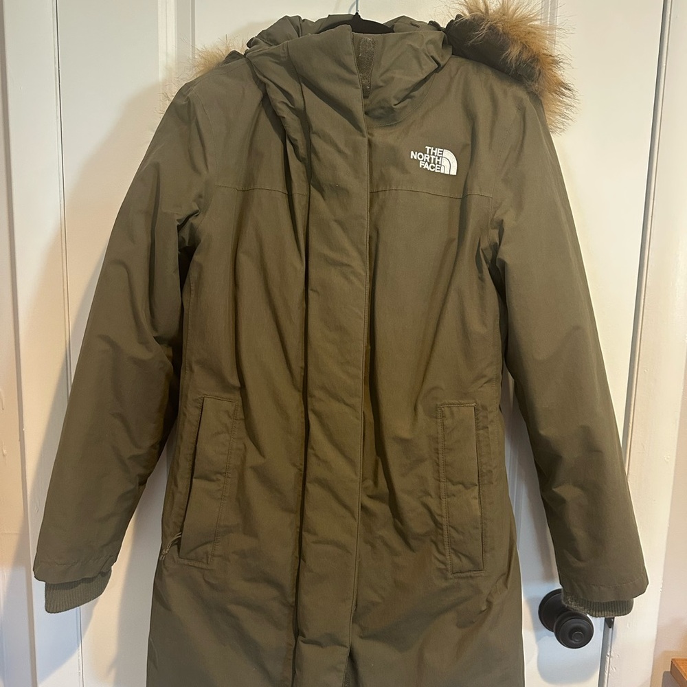 🧥 The North Face Arctic Parka | Olive Green | Women’s Small